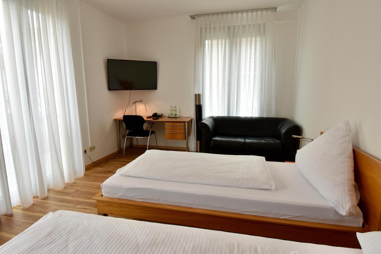 Hotel Kranz กอทท์มาดิงเกน ภายนอก รูปภาพ